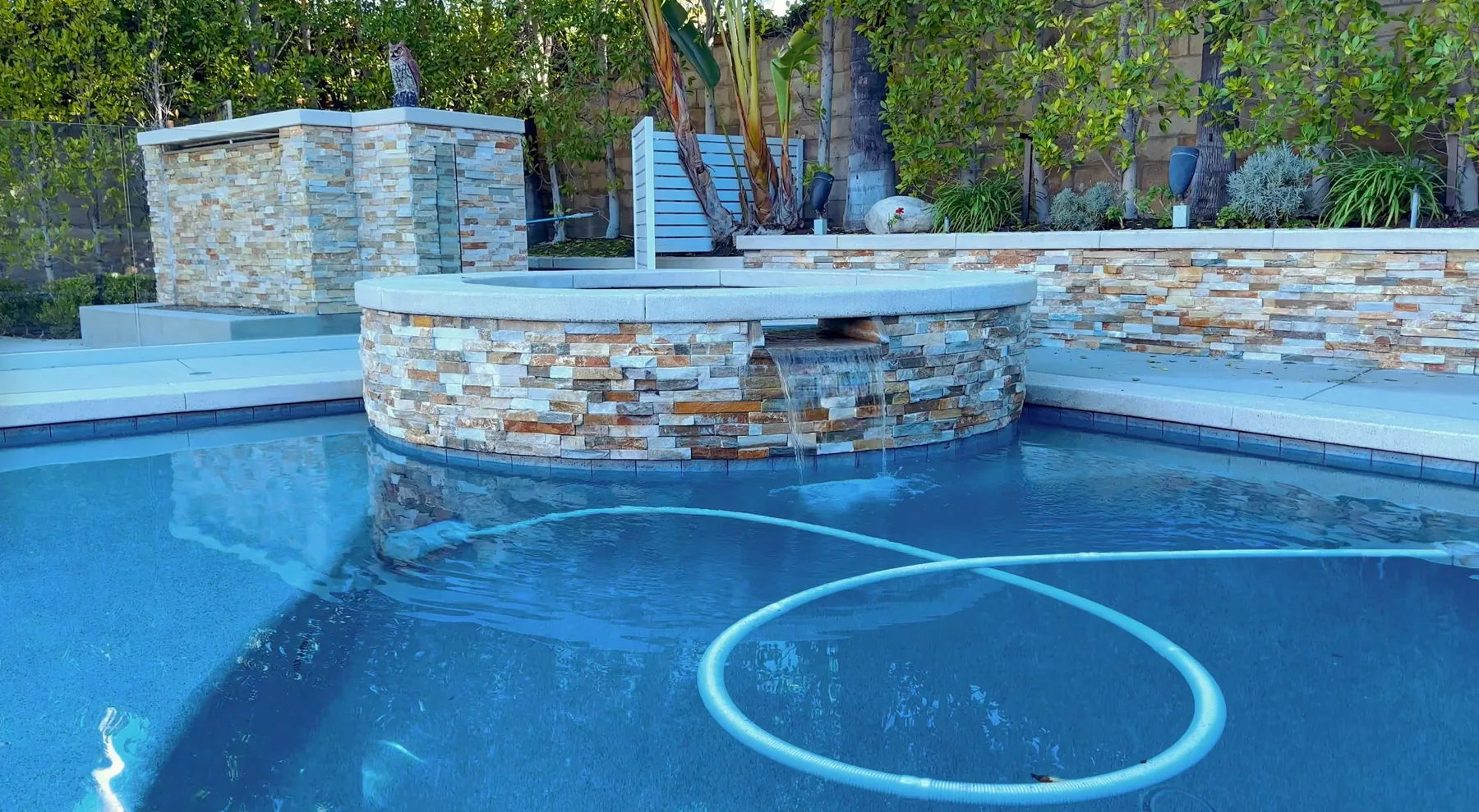 Pool builder in Camarillo